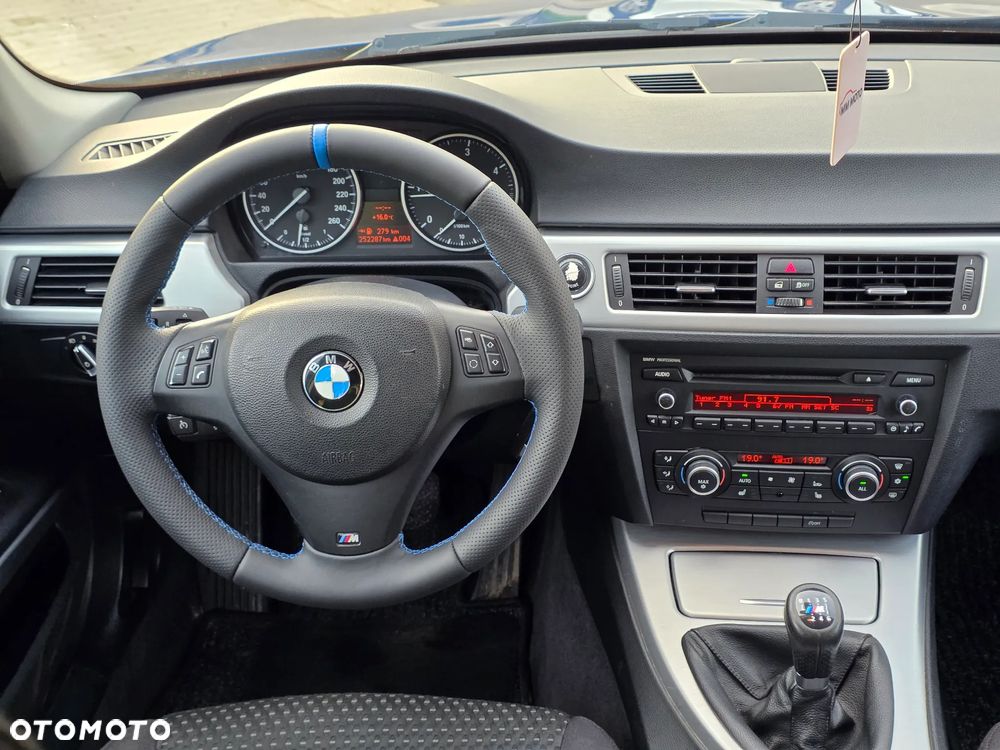 BMW Seria 3 320d - 13