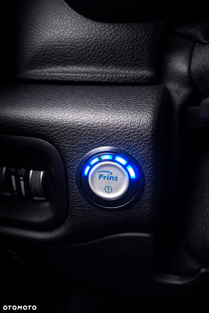 RAM 1500 Crew Cab Shortbed Laramie - 22