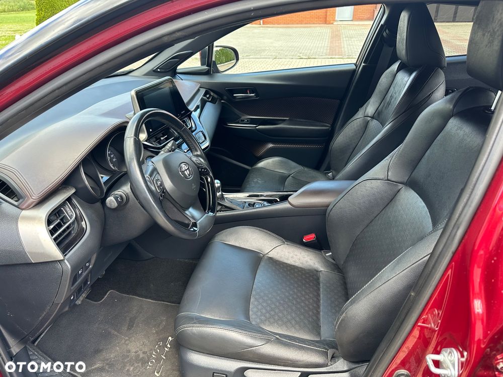 Toyota C-HR 1.8 Hybrid Neon Lime powered by JBL - 10