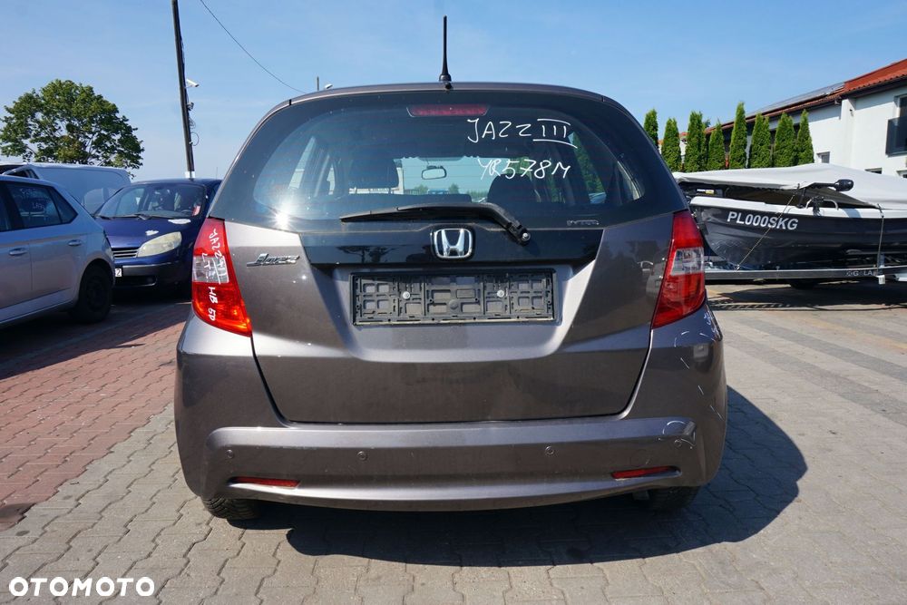 HONDA JAZZ III LIFT 5D HB 2011 YR578M 1.4 16V L13Z2 100KM SZARY na części - 4