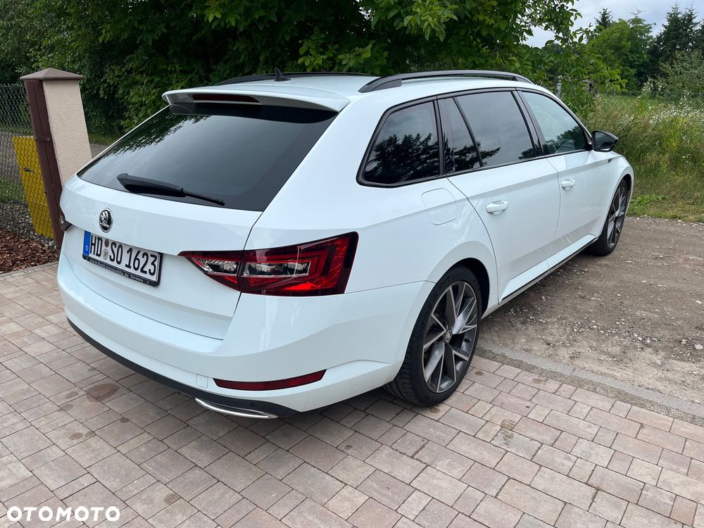 Skoda Superb 2.0 TDI 4x4 DSG Sportline - 10