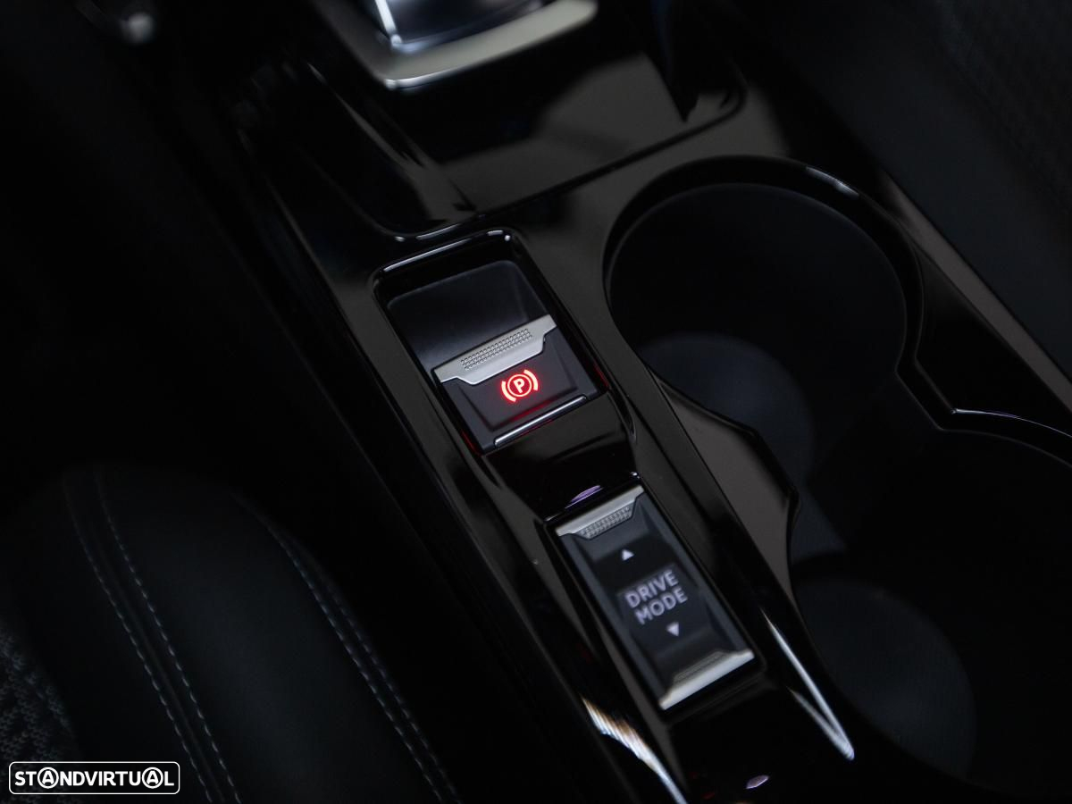 Peugeot e-2008 50 kWh GT - 20