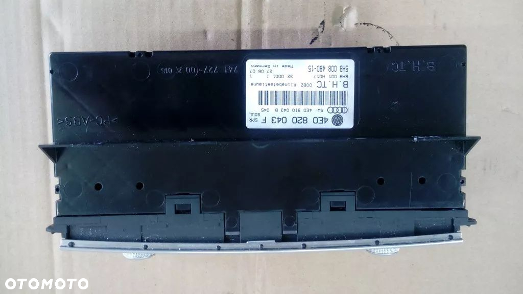 PANEL KLIMATYZACJI AUDI A8 D3 4E0820043F - 3