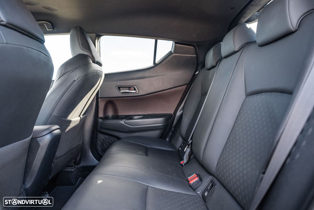 Toyota C-HR 1.8 HSD Exclusive+P.Luxury - 14