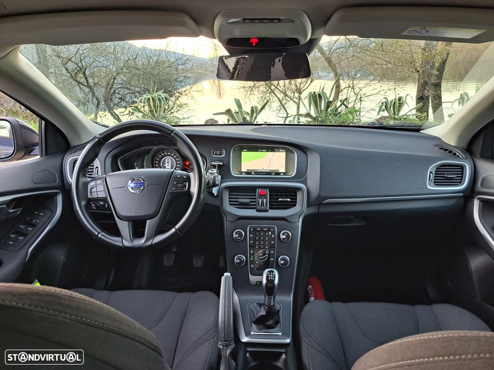 Volvo V40 D2 Kinetic - 3