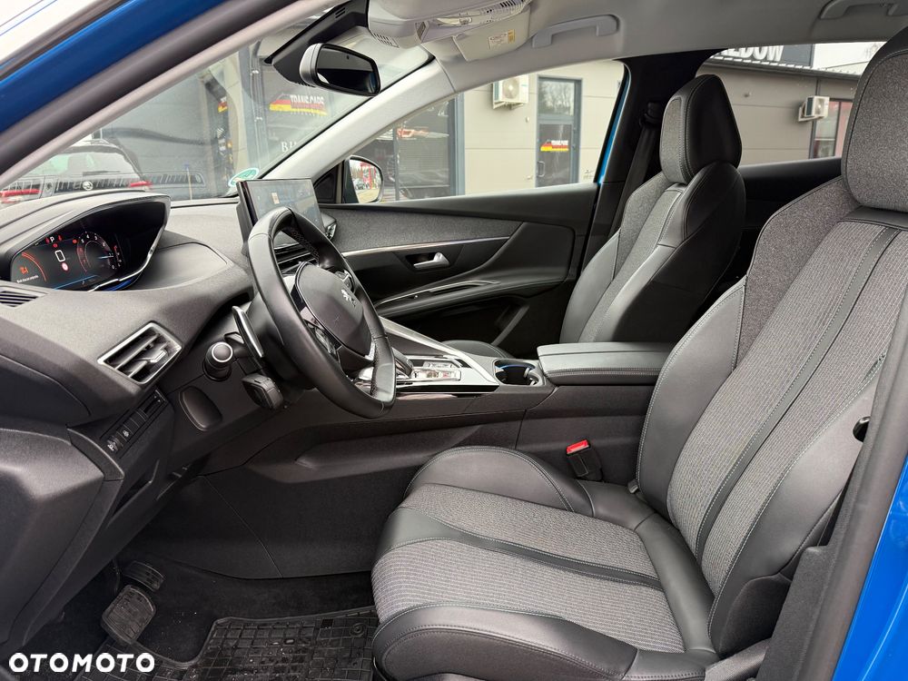 Peugeot 3008 1.2 PureTech Allure S&S EAT8 - 16