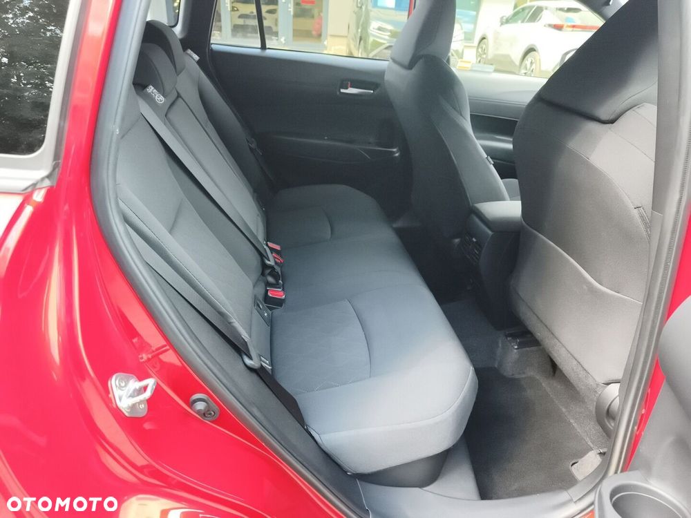 Toyota Corolla Cross - 11