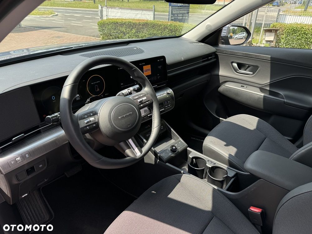 Hyundai Kona 65kWh Executive - 8