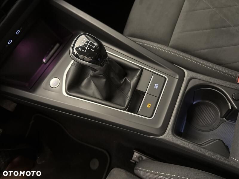 Volkswagen Golf 1.5 TSI EVO Style - 17