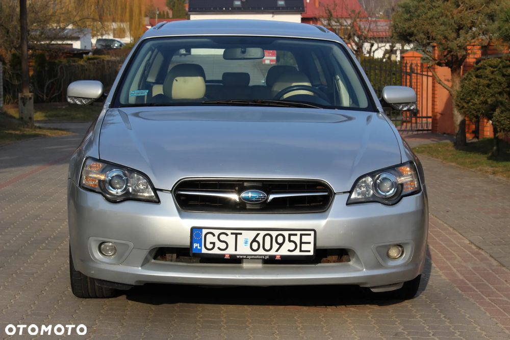 Subaru Legacy Kombi 2.0 4WD Celebration - 2