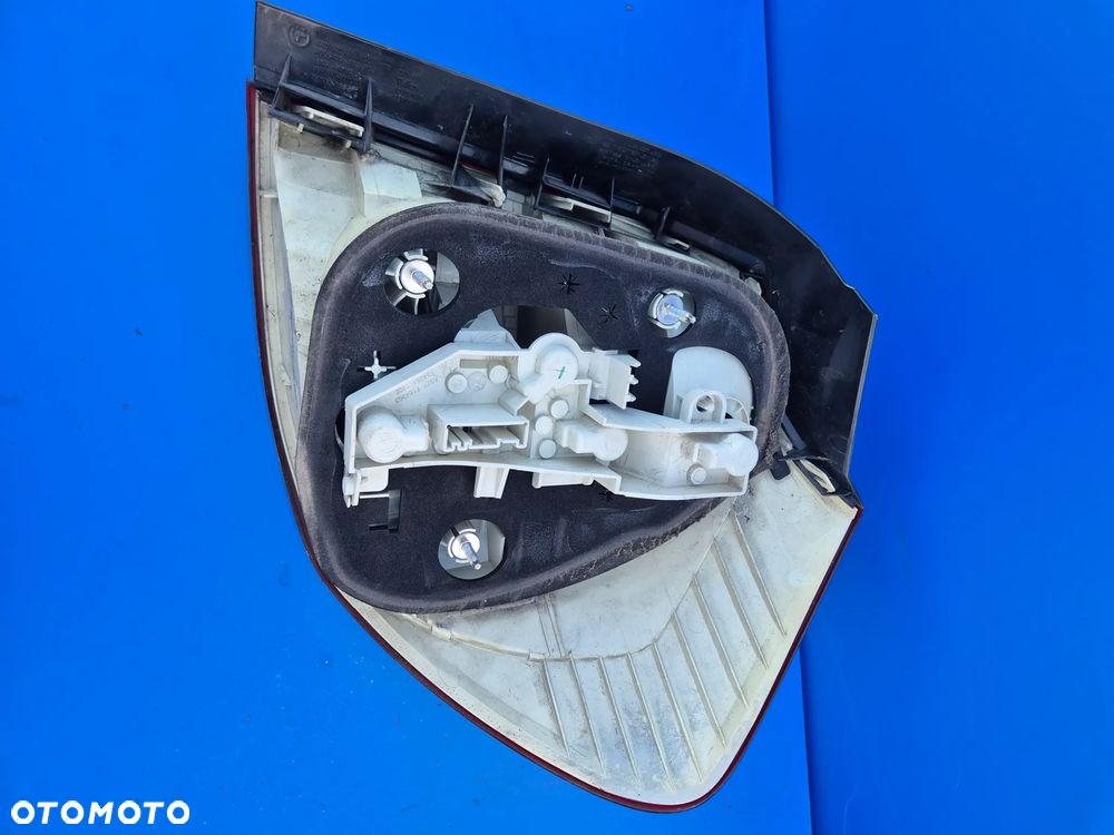 LAMPA LEWA PRAWA TYLNA TYŁ BMW E87 6924501 6924502 - 3