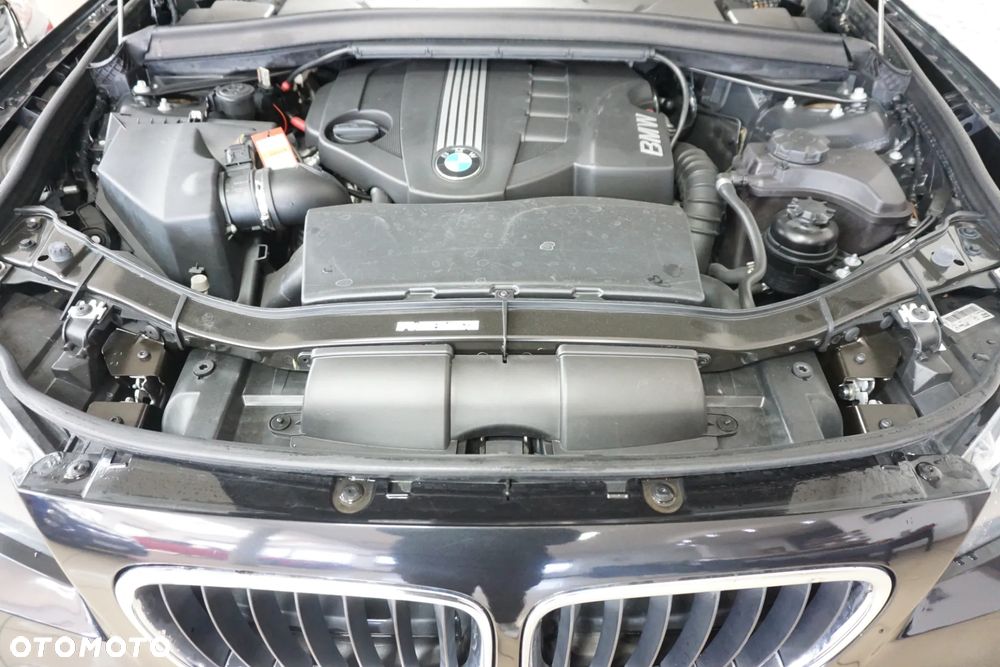 BMW X1 sDrive18d - 17