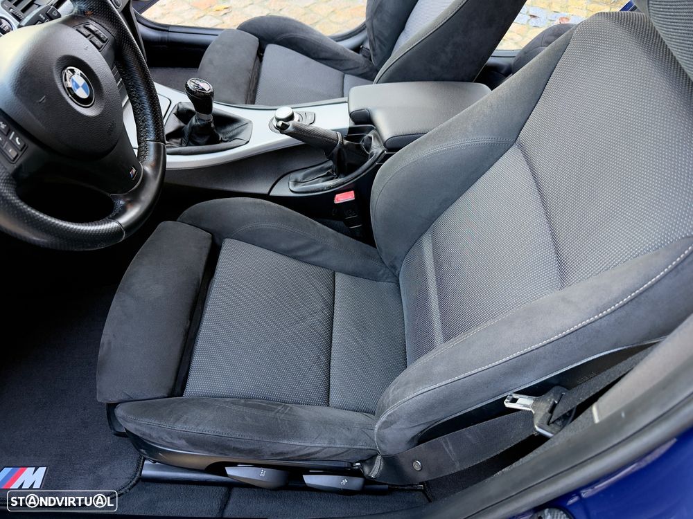 BMW 320 d Navigation Sport - 39