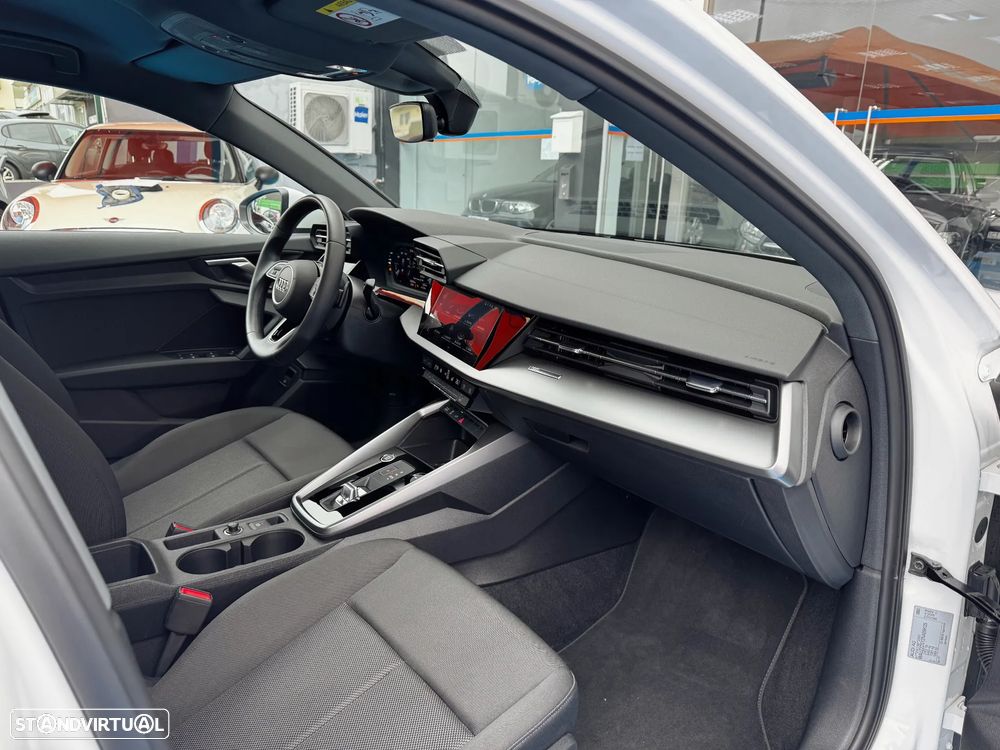 Audi A3 Sportback - 11