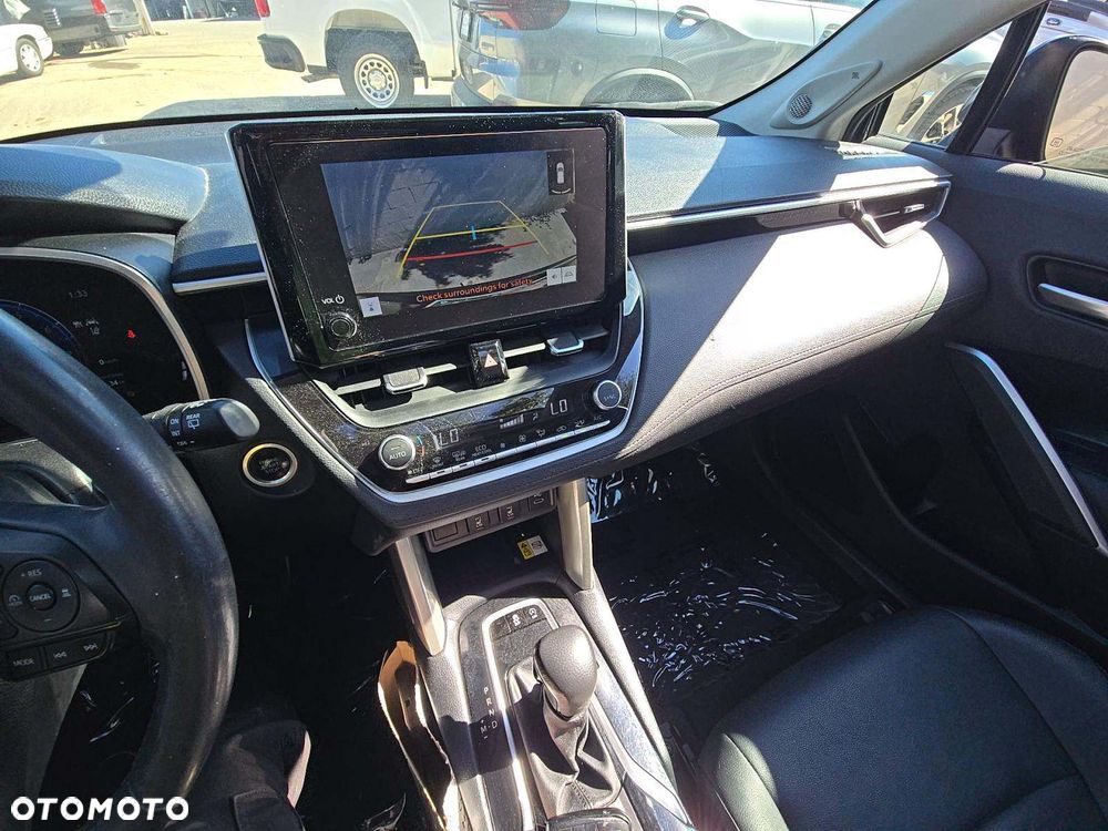 Toyota Corolla Cross - 6