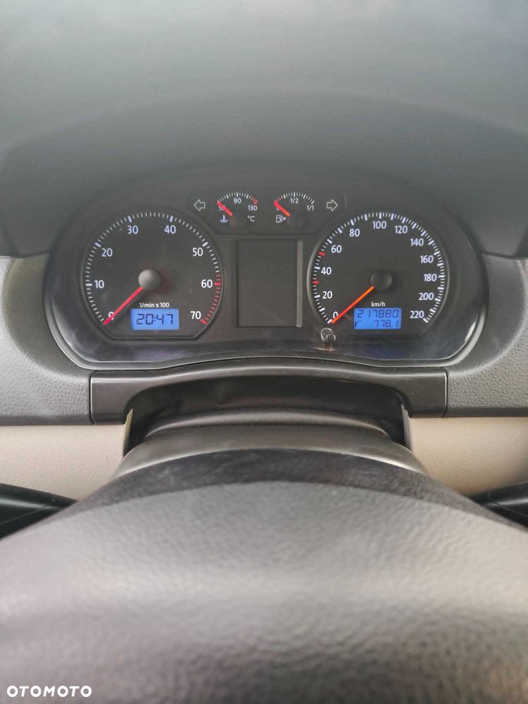 Volkswagen Polo - 7