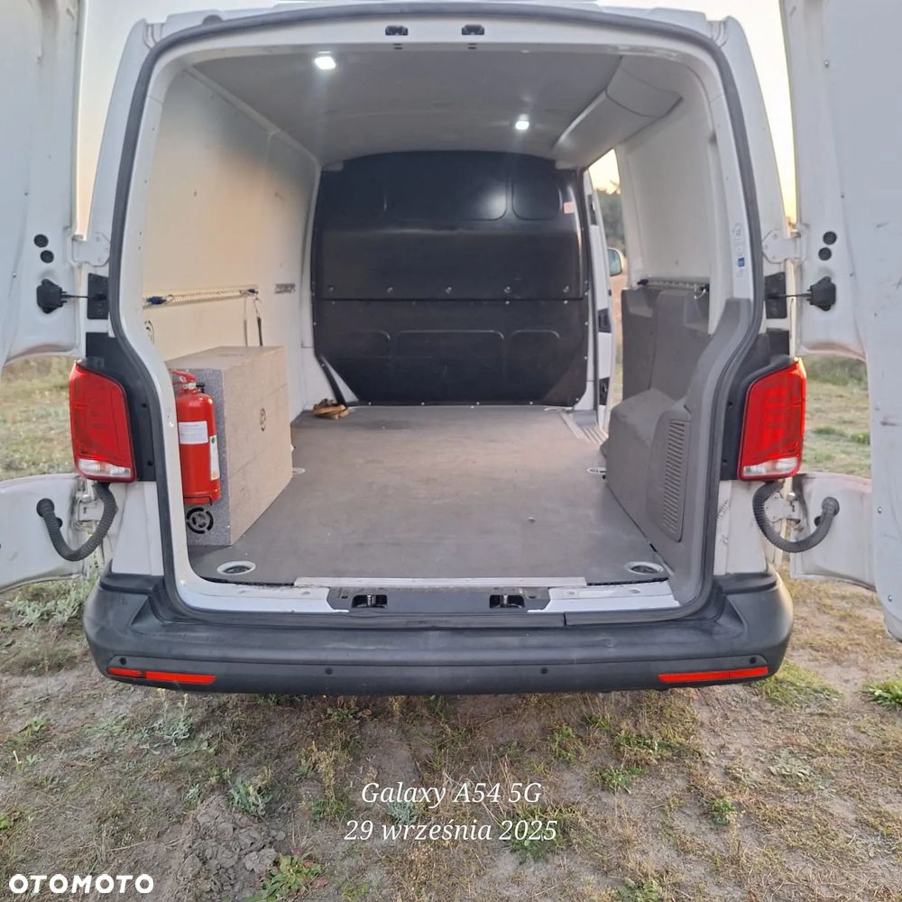 Volkswagen Transporter - 8