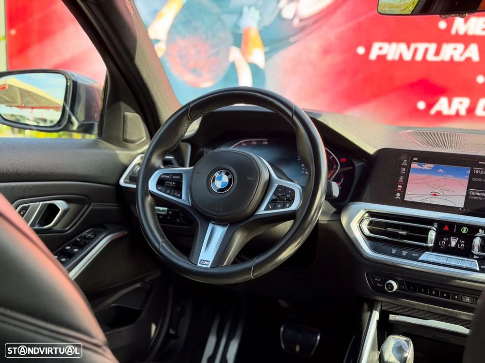 BMW 320 d Pack Desportivo M Auto - 21