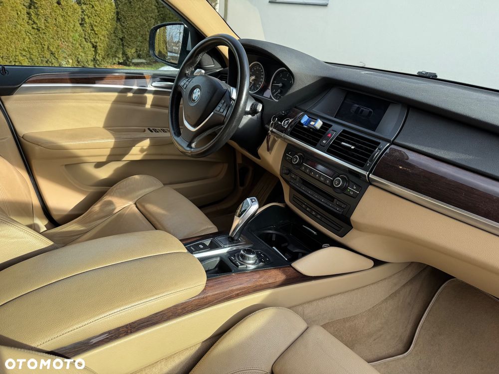BMW X6 - 21