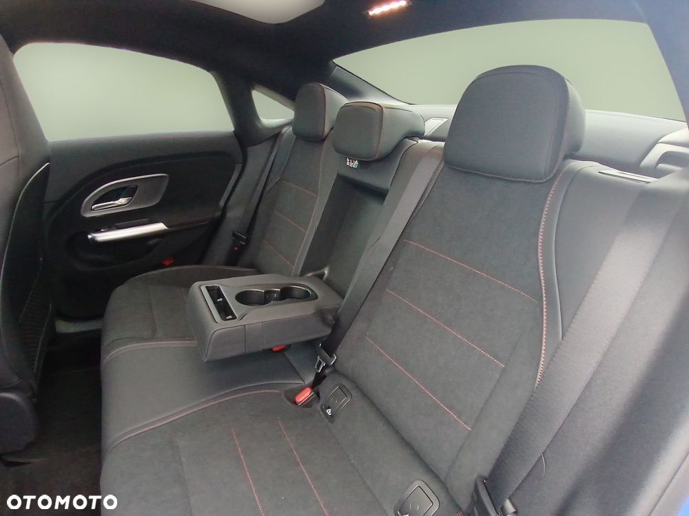 Mercedes-Benz CLA 200 mHEV 8G-DCT - 7