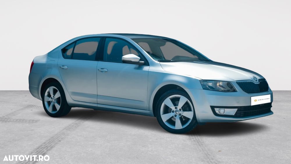 Skoda Octavia 2.0 TDI ELEGANCE DSG - 2