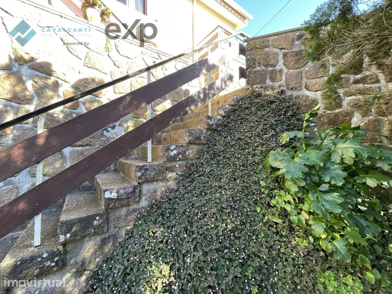 Moradia com Vista Mar e Potencial de Valorização — Malveira da Serra · - Grande imagem: 5/60