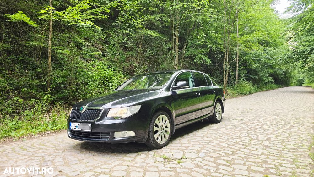 Skoda Superb 2.0 TDI Comfort DSG - 1