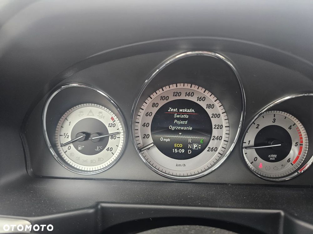 Mercedes-Benz GLK 220 CDI DPF 4Matic BlueEFFICIENCY 7G-TRONIC - 39