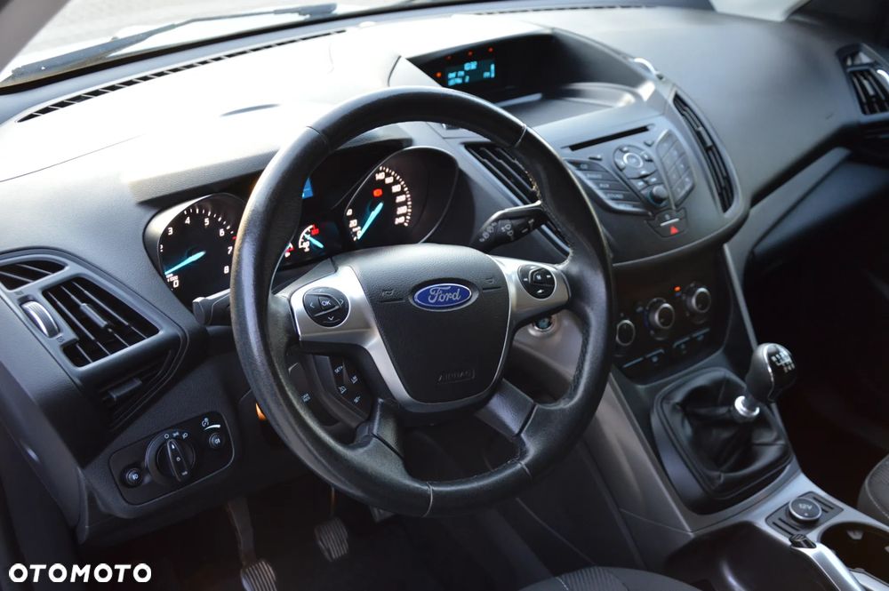 Ford Kuga 1.5 EcoBoost 2x4 SYNC - 10