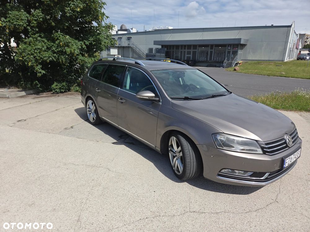Volkswagen Passat 2.0 TDI DPF DSG R-Line Edition - 10