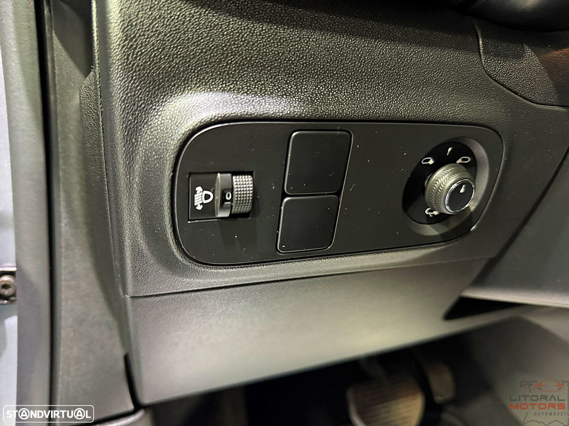 Citroën C3 1.2 PureTech Shine EAT6 - 18
