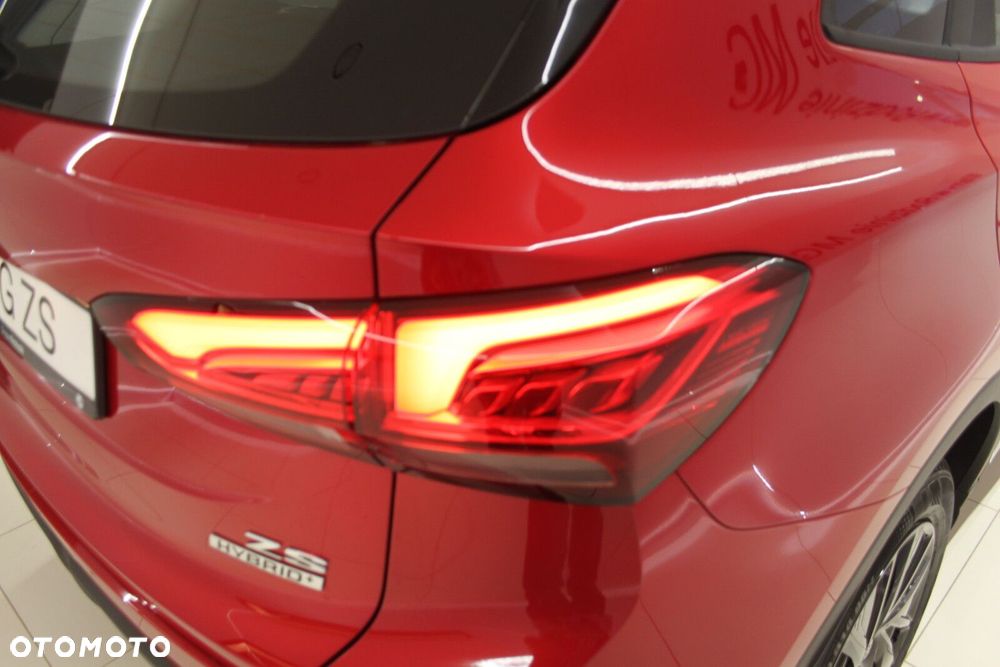 MG ZS Hybrid+ - 19