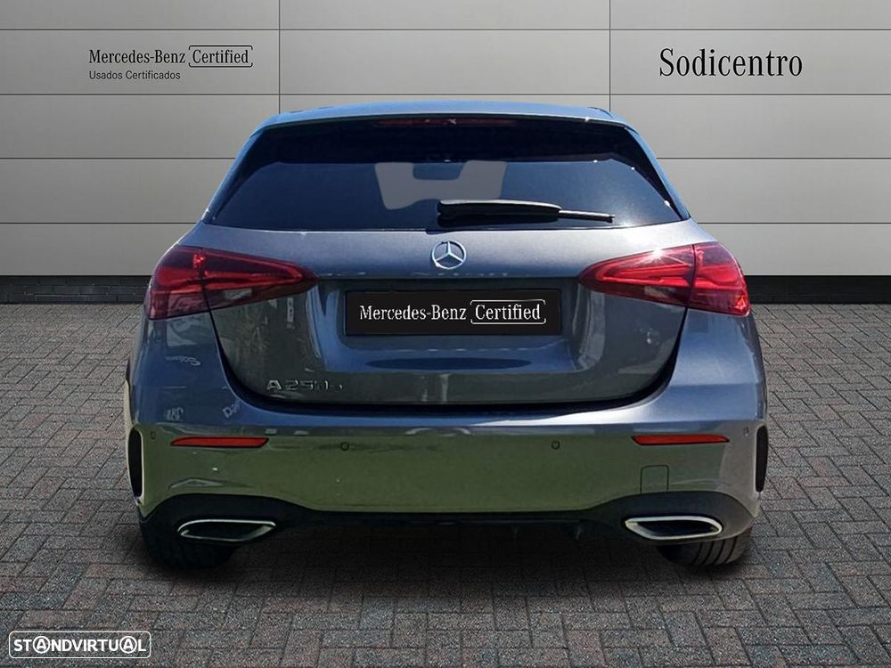 Mercedes-Benz A 250 e - 7