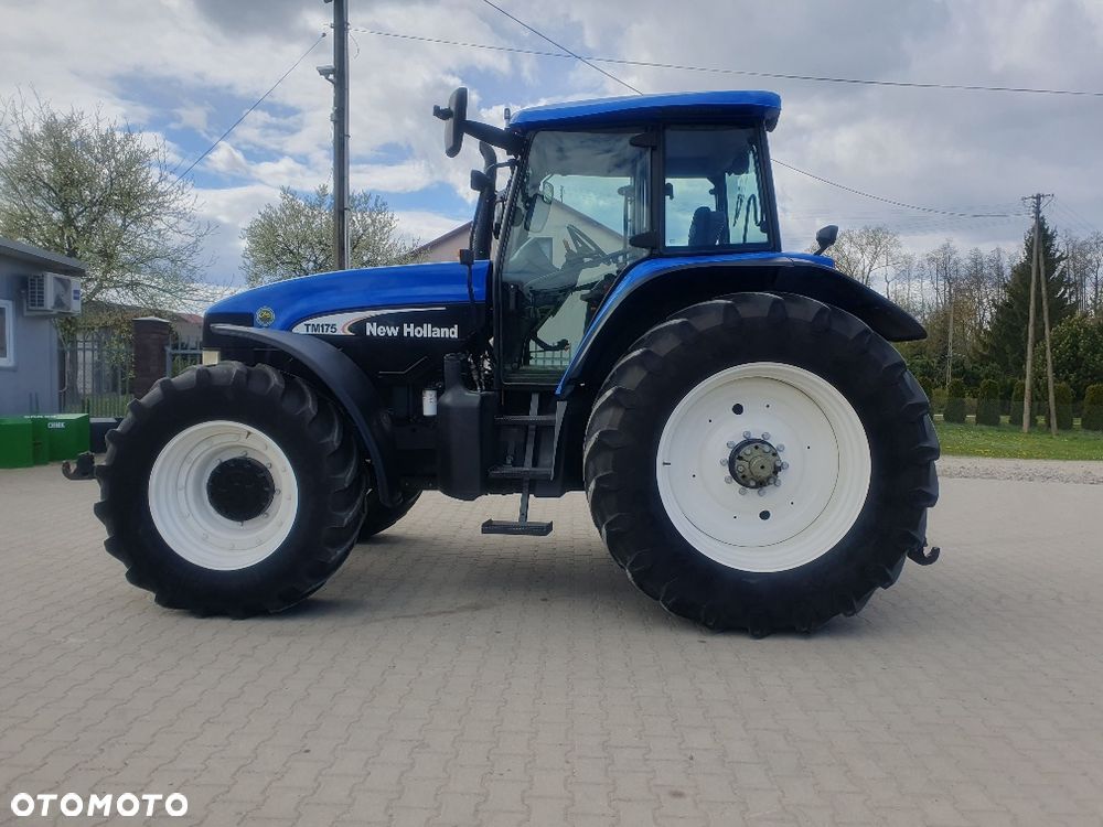 New Holland TM 175 - 8