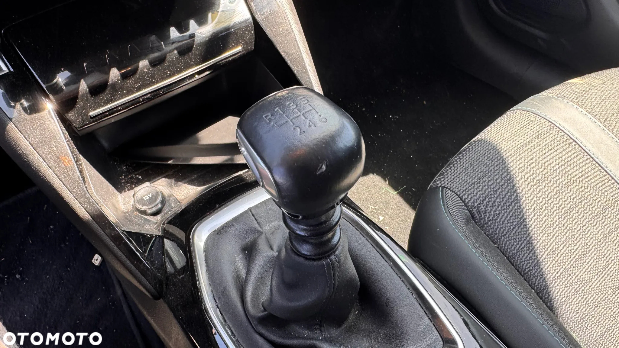 Peugeot 208 1.2 PureTech Allure S&S - 22