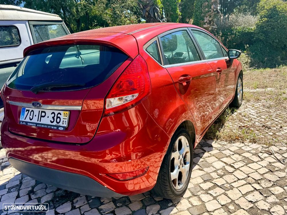 Ford Fiesta - 8