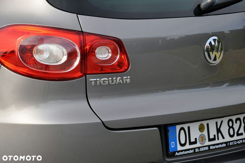 Volkswagen Tiguan - 16