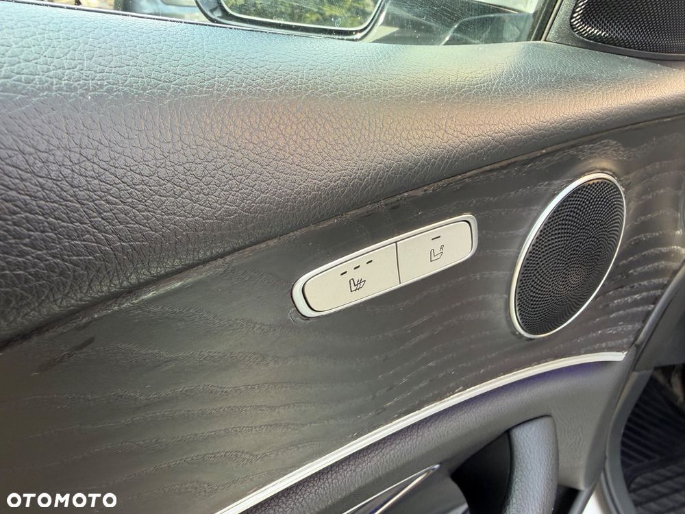 Mercedes-Benz Klasa E 220 d 4Matic All-Terrain 9G-TRONIC Exclusive - 22