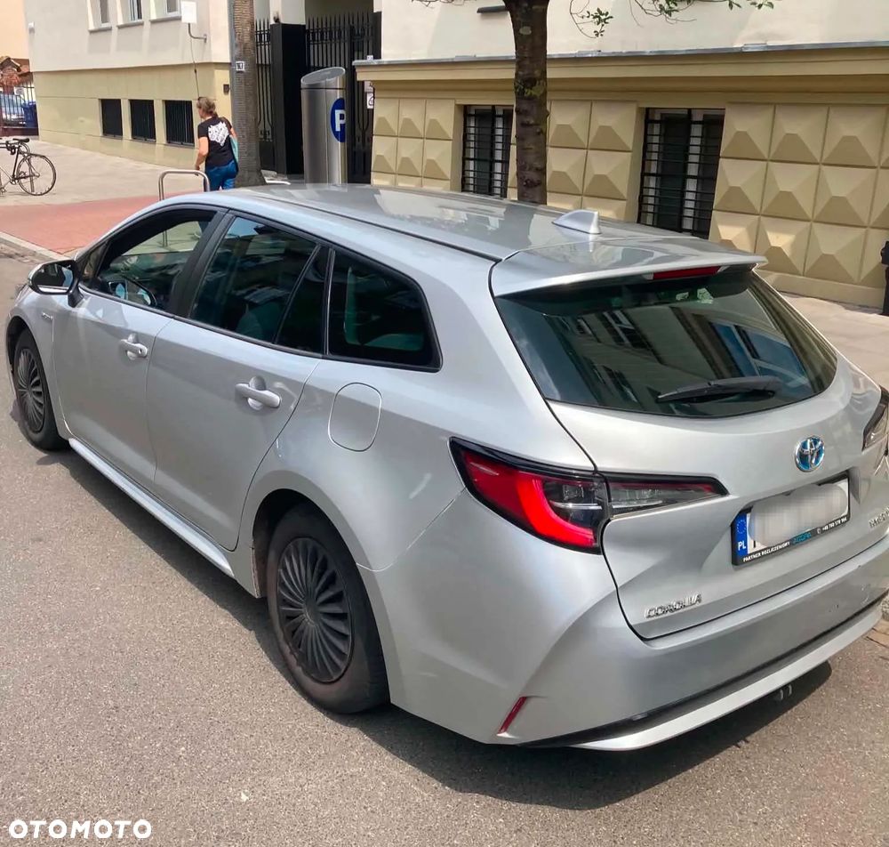 Toyota Corolla - 12