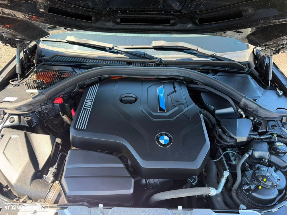 BMW 330 - 18