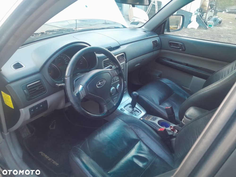 Subaru Forester 2.0 XA TRE - 6