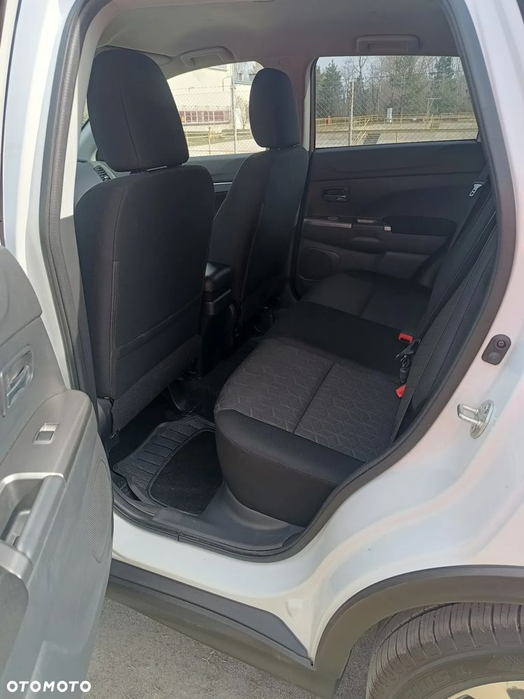 Mitsubishi ASX 2.0 4WD CVT Plus - 23