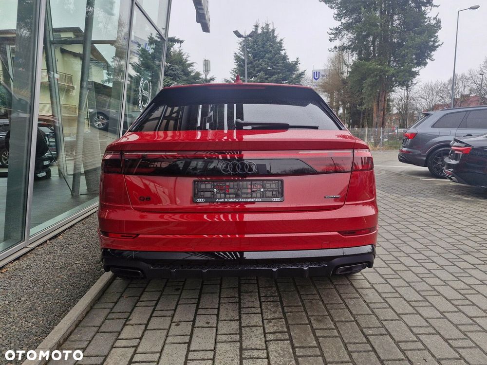 Audi Q8 - 7
