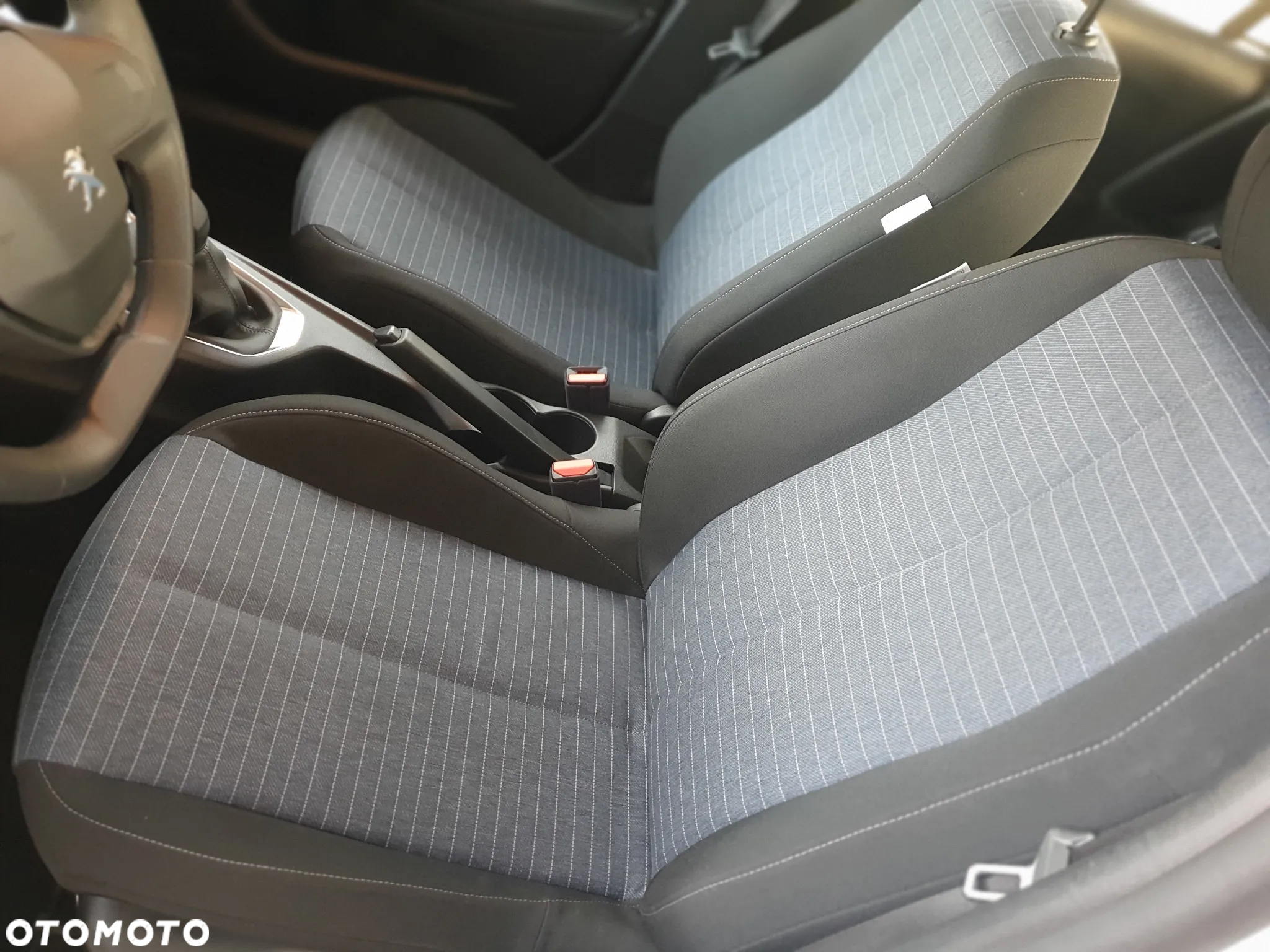 Peugeot 208 1.2 PureTech Like S&S - 26