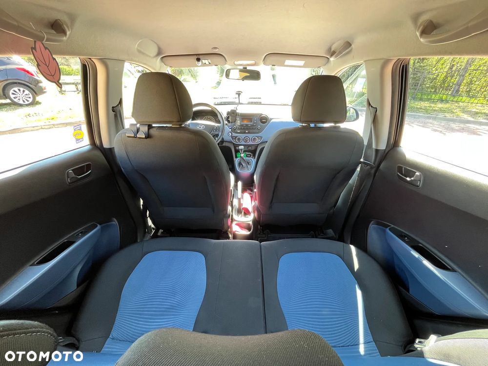 Hyundai i10 - 12
