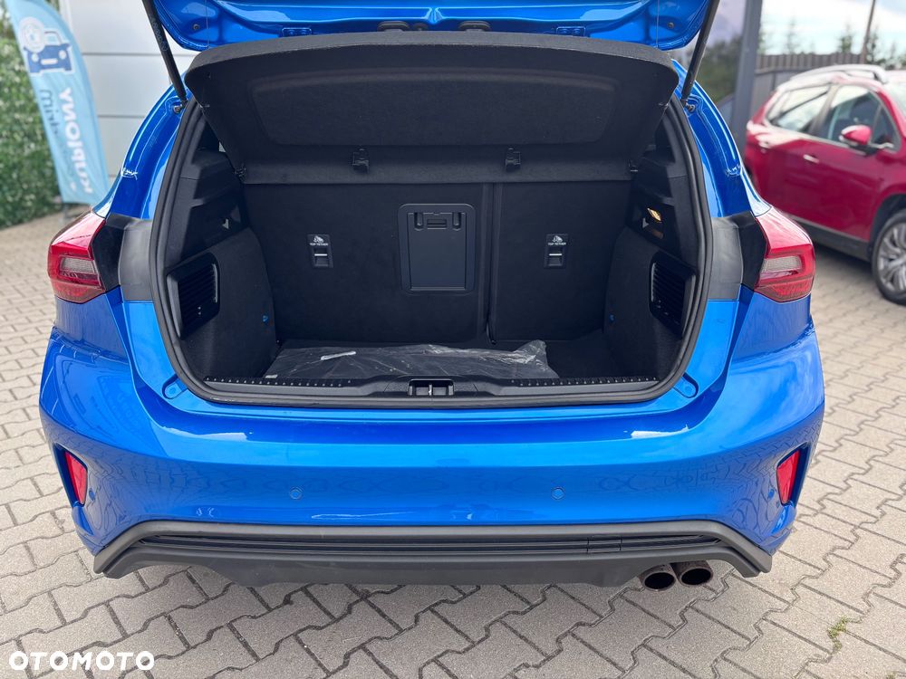 Ford Focus 1.0 EcoBoost mHEV ST-Line X - 38
