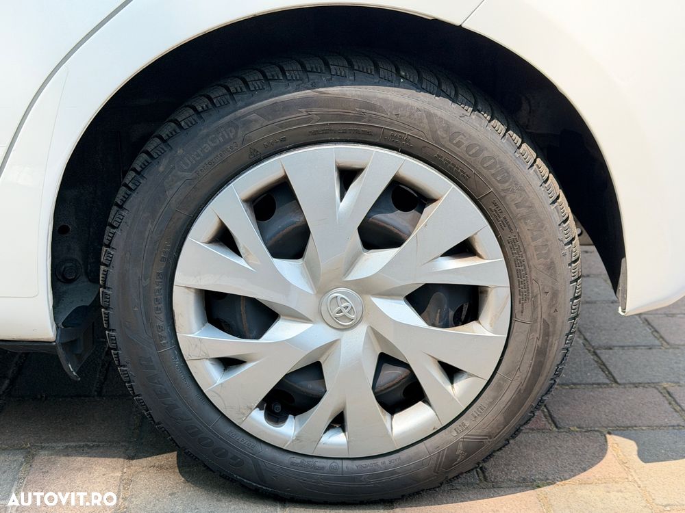 Toyota Yaris 1.5 VVT-i Comfort - 12
