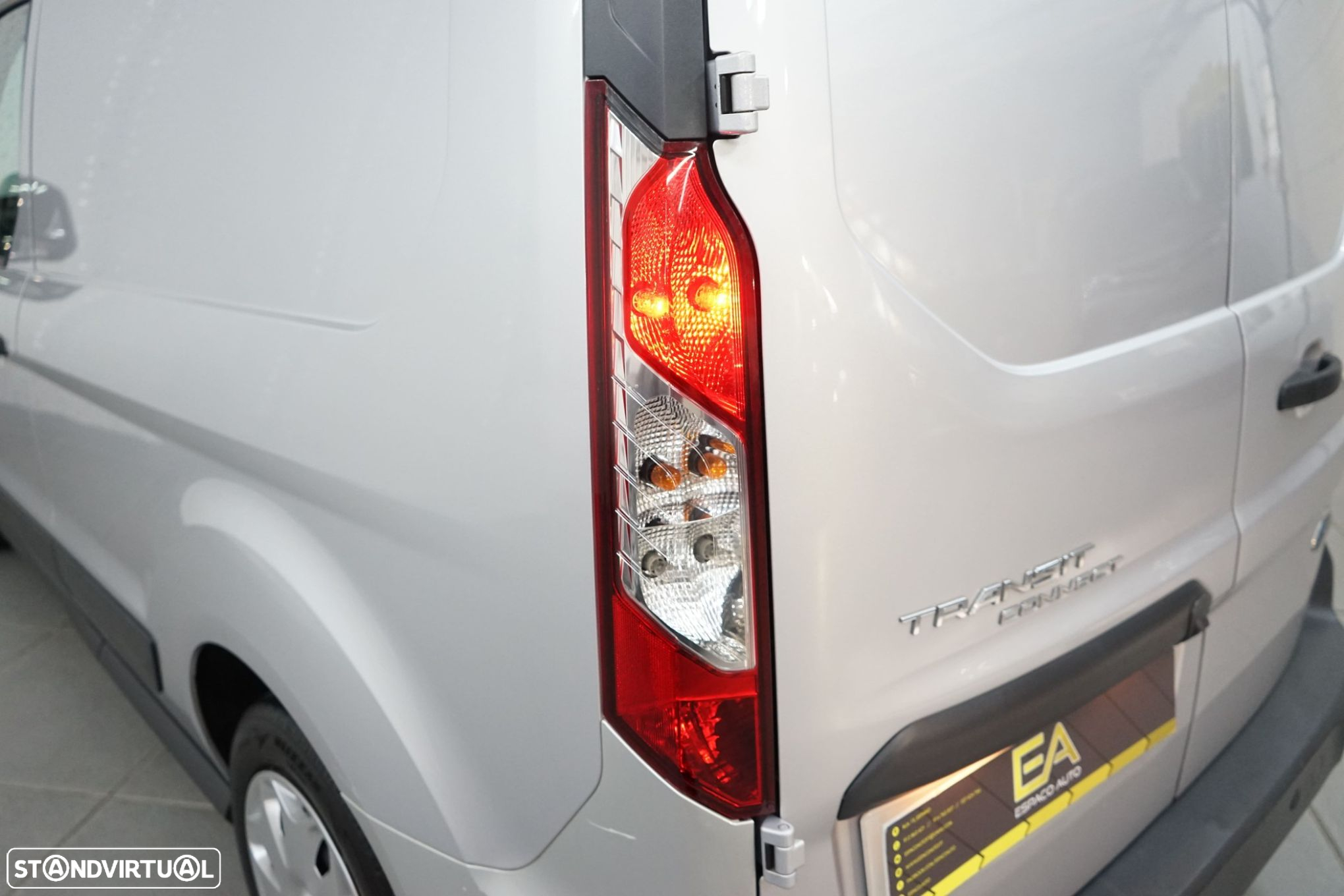 Ford Transit Connect 1.5 TDCi 200 L1 Ambiente - 14