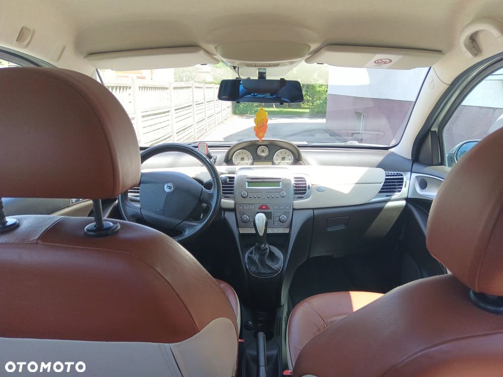 Lancia Ypsilon Y 1.3 16v Multijet Oro - 8