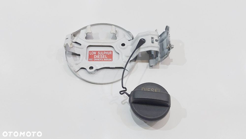 klapka korek wlewu paliwa toyota verso 09-18r 070 - 2